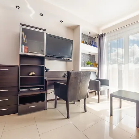 Apartamenty Sun & Snow Lisi Jar - Sezonowy Basen, Blisko Plazy, Sauna Jastrzebia Gora Exterior photo